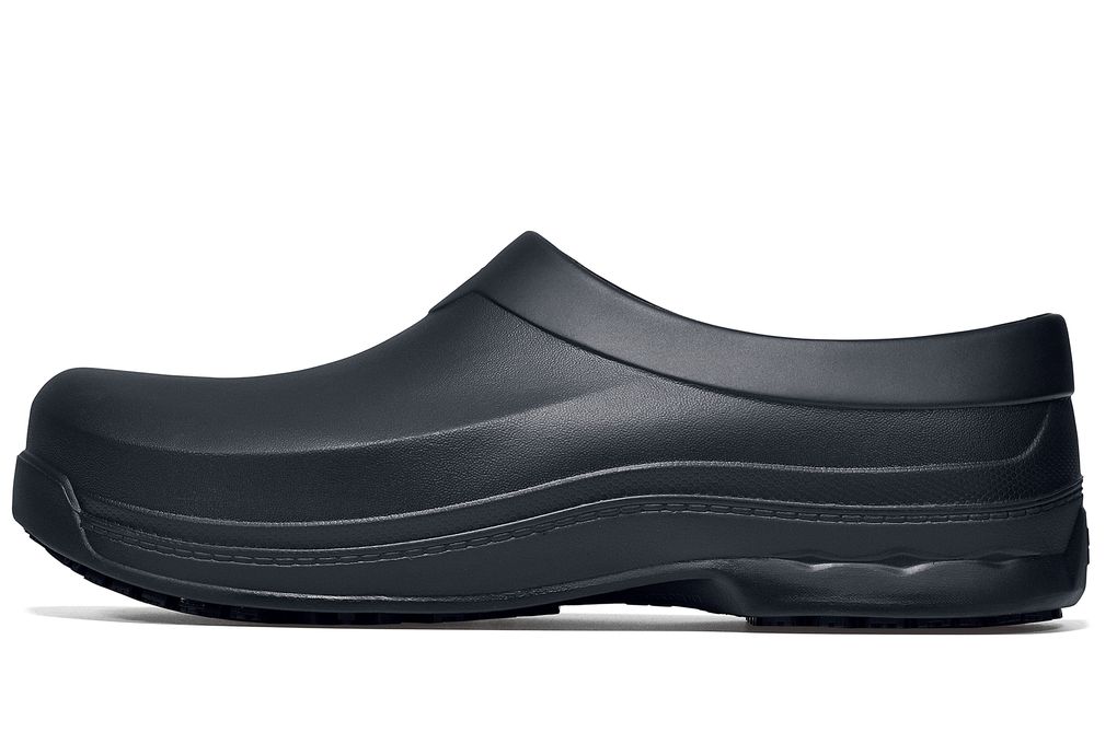 Radium: Black Slip-Resistant Work Clogs | Shoes For Crews - Canada