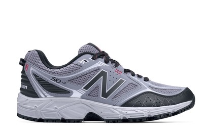 nb slip resistant shoes