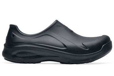 Radium II Black Non-Slip Clogs for Men and Women in Canada