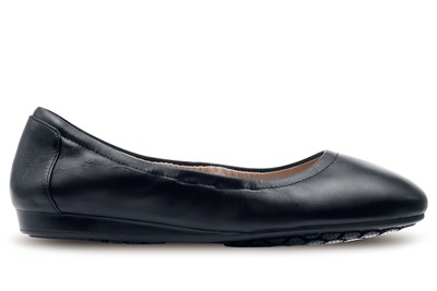 Cole Haan Miles Wingtip Oxford Slip-Resistant Shoes (Black)
